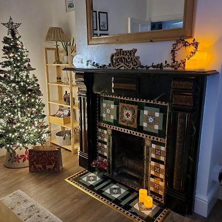 Eldon Row - Stylish Character Apartments - Central Location 1 & 2 Bed Available Dolgellau Luaran gambar
