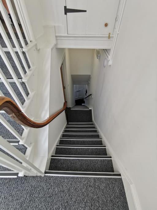 Eldon Row - Stylish Character Apartments - Central Location 1 & 2 Bed Available Dolgellau Luaran gambar