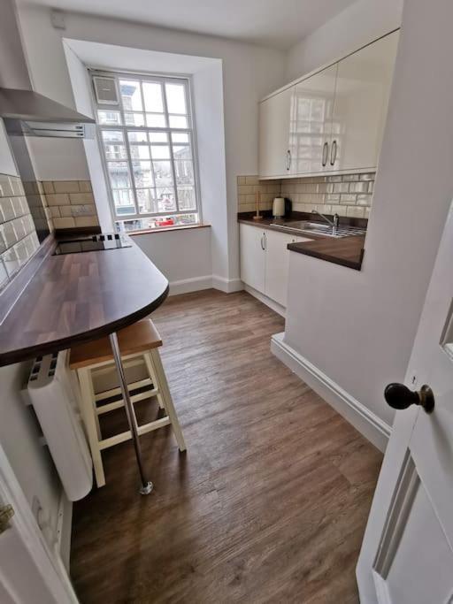 Eldon Row - Stylish Character Apartments - Central Location 1 & 2 Bed Available Dolgellau Luaran gambar