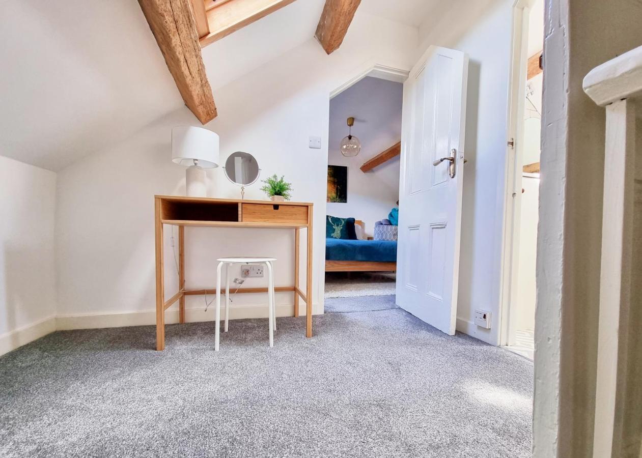 Eldon Row - Stylish Character Apartments - Central Location 1 & 2 Bed Available Dolgellau Luaran gambar