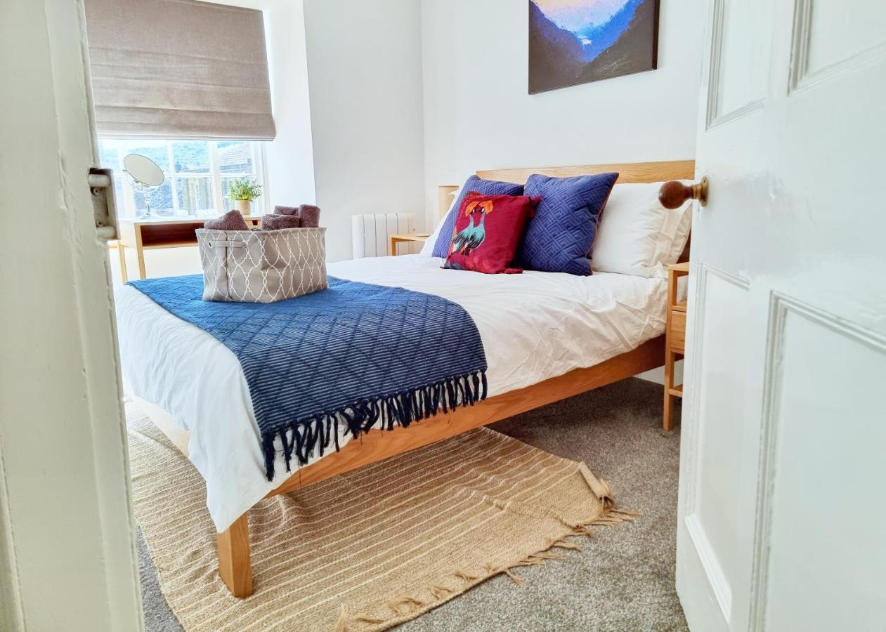 Eldon Row - Stylish Character Apartments - Central Location 1 & 2 Bed Available Dolgellau Luaran gambar