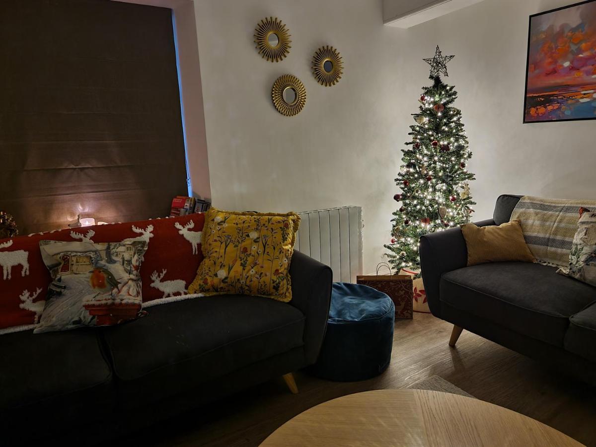 Eldon Row - Stylish Character Apartments - Central Location 1 & 2 Bed Available Dolgellau Luaran gambar
